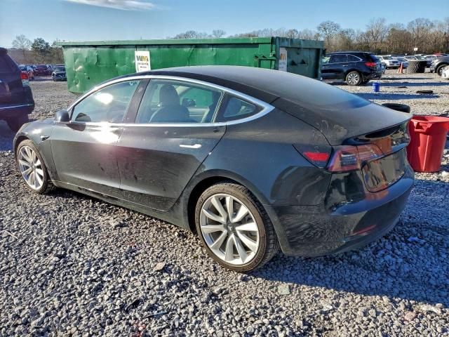 Tesla Model 3 Image 11