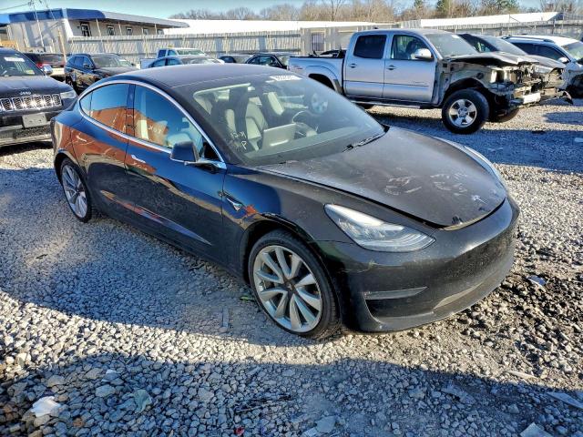 Tesla Model 3 Image 9