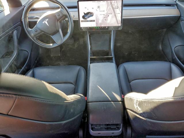 Tesla Model 3 Image 5