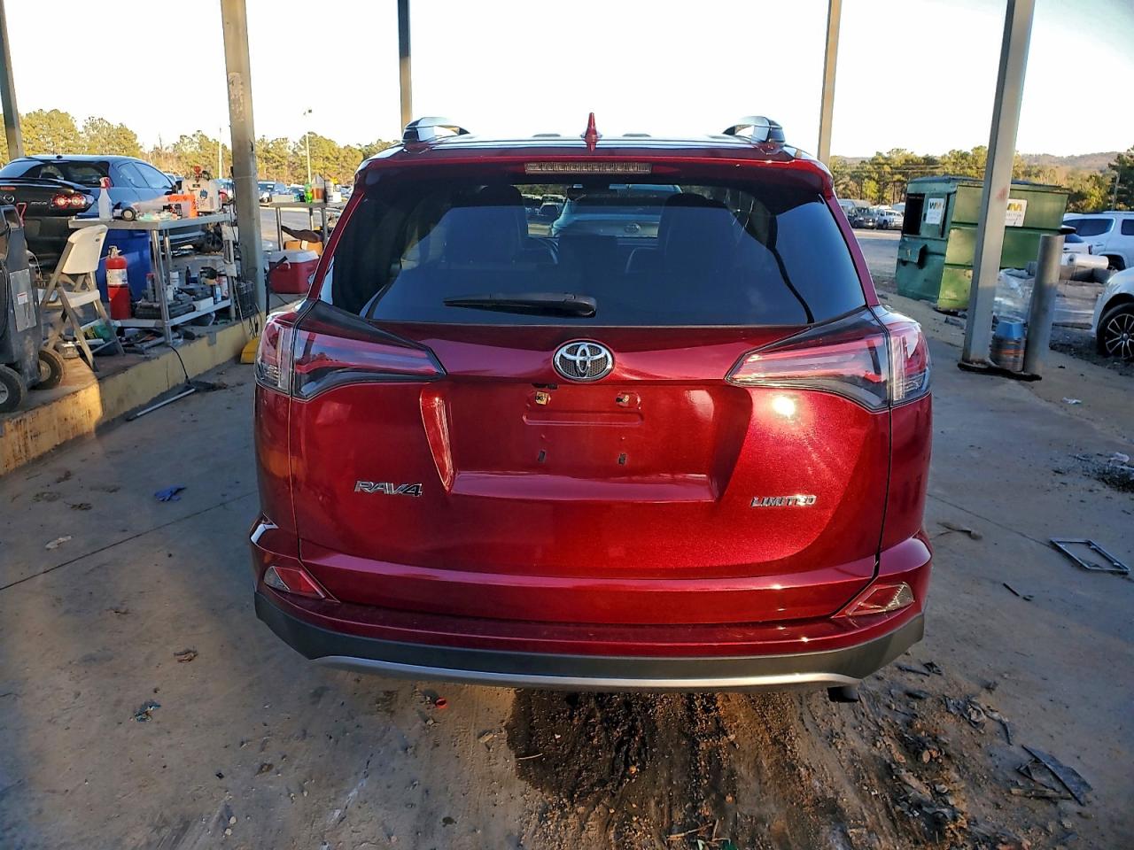 Toyota RAV4 Limited Image 8