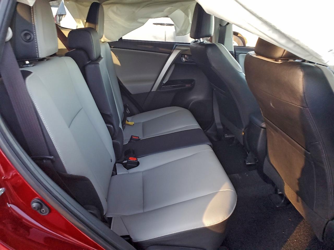 Toyota RAV4 Limited Image 6