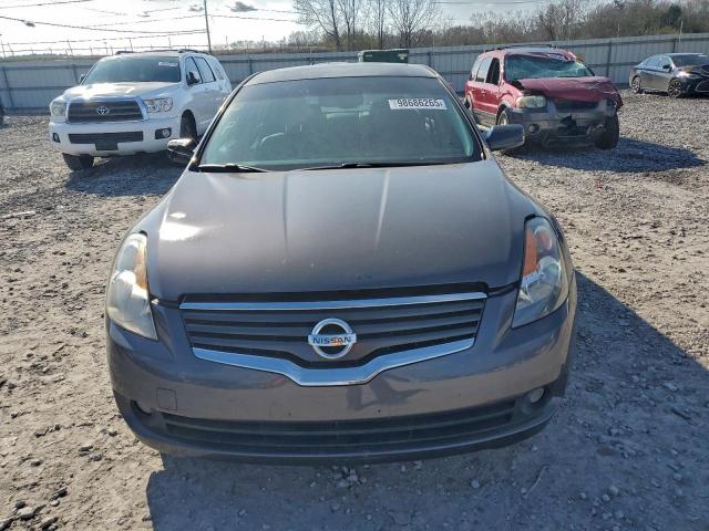 Nissan Altima 2.5 Image 3