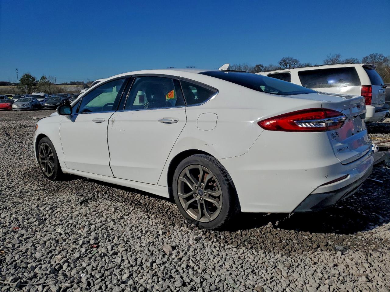 Ford Fusion Sel Image 2