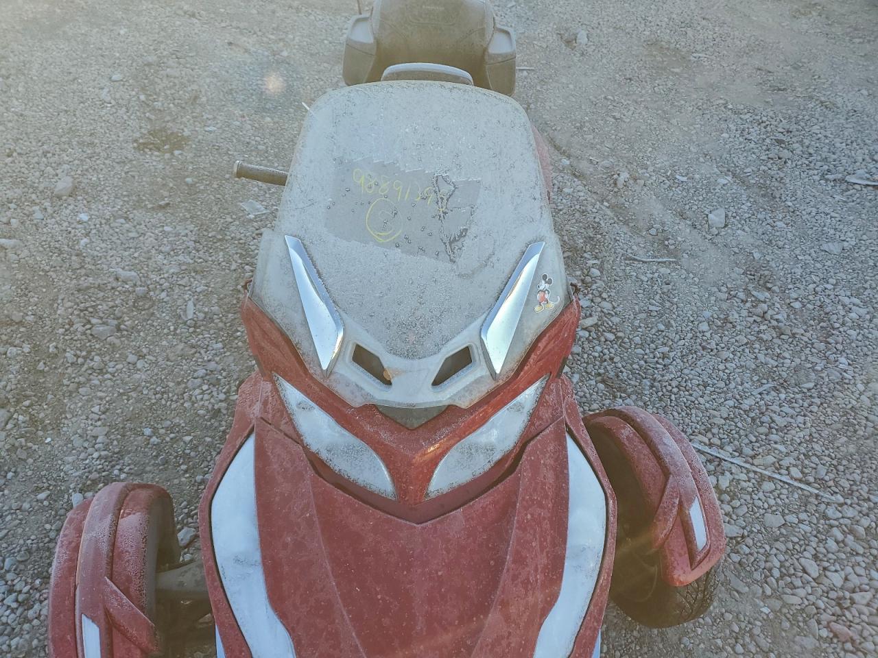 Can-Am Spyder Rt Image 5