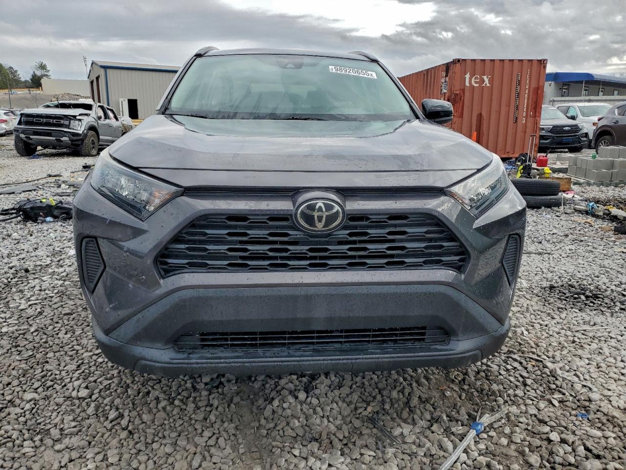 Toyota RAV4 Le Image 5