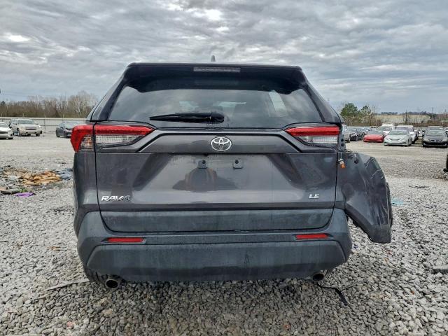 Toyota RAV4 Le Image 10