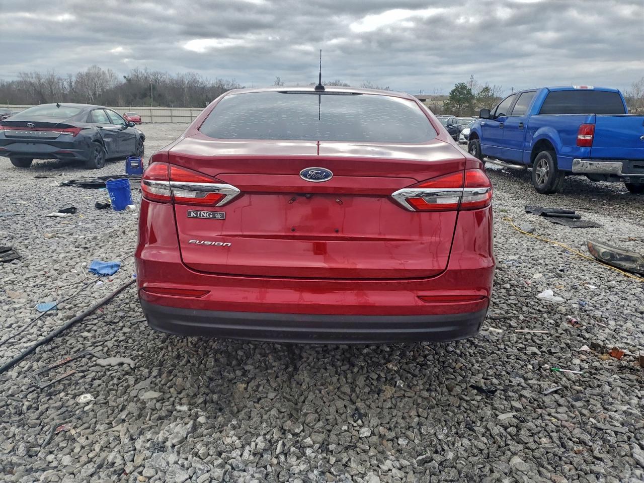 Ford Fusion S Image 5