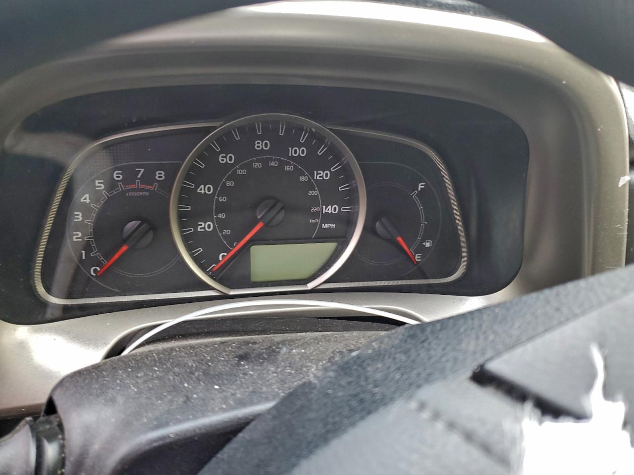 Toyota RAV4 Le Image 5