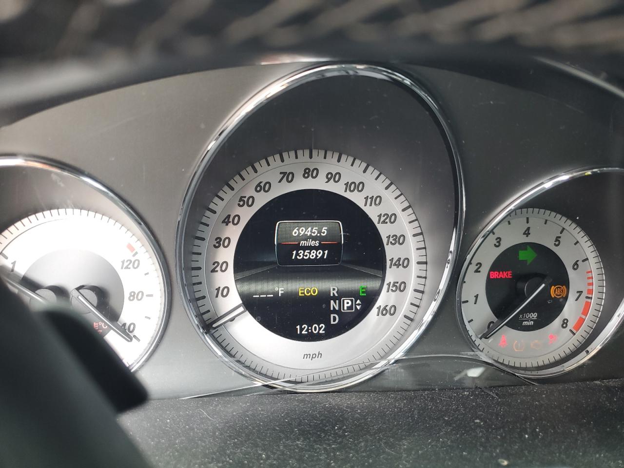 Mercedes-Benz GLK 350 Image 9