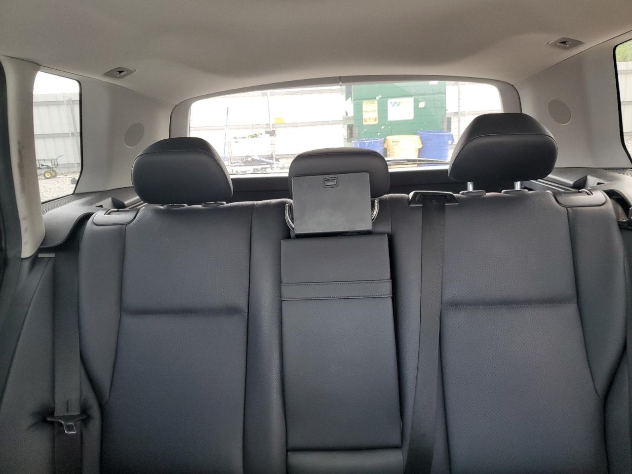 Mercedes-Benz GLK 350 Image 10