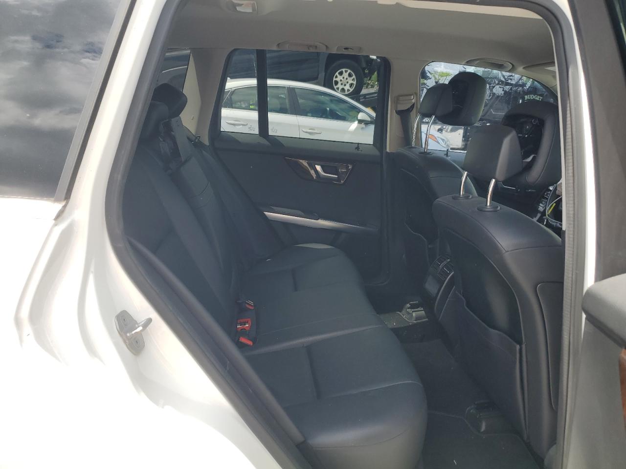Mercedes-Benz GLK 350 Image 11