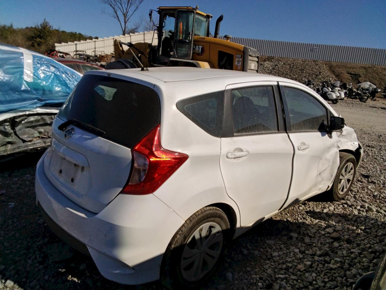 Nissan Versa S Image 4