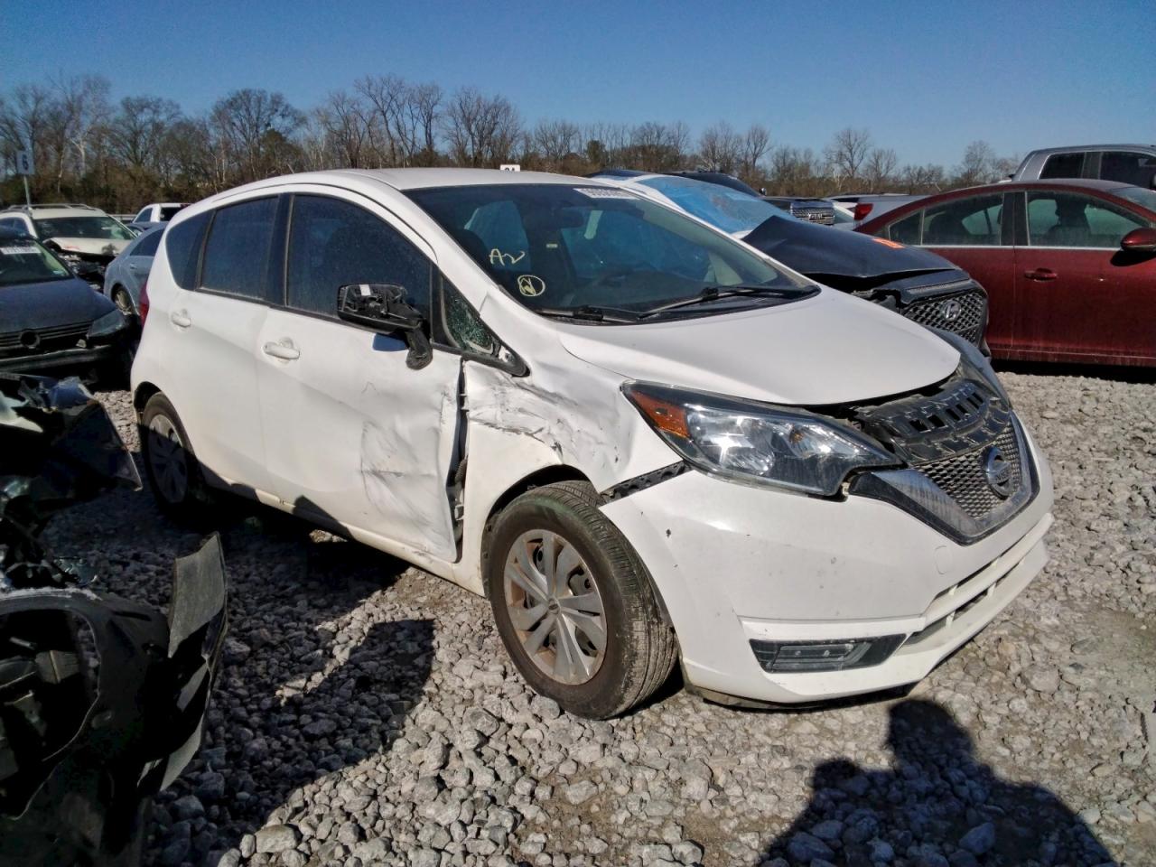 Nissan Versa S Image 2