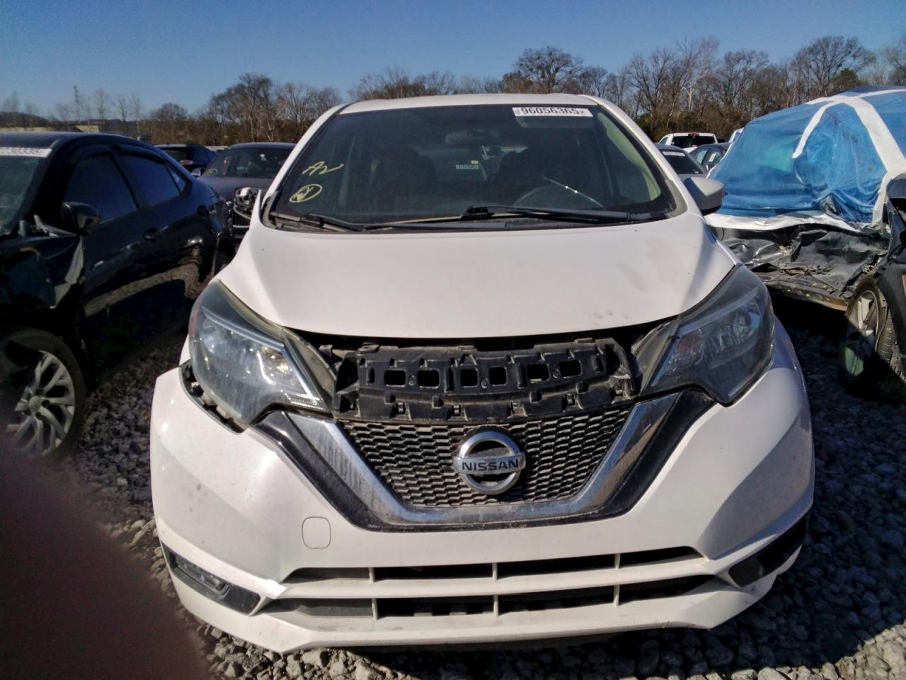 Nissan Versa S Image 7