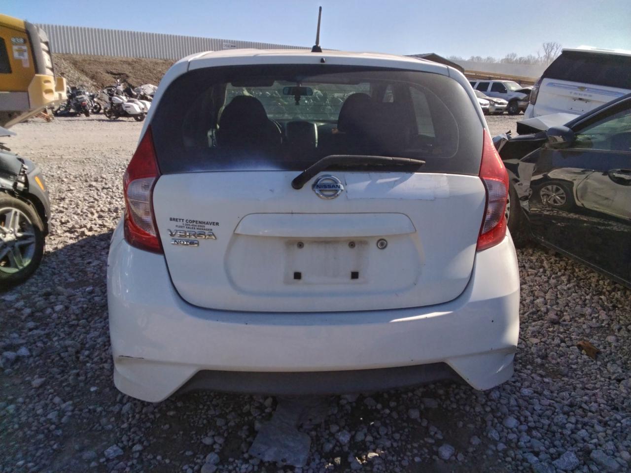 Nissan Versa S Image 5