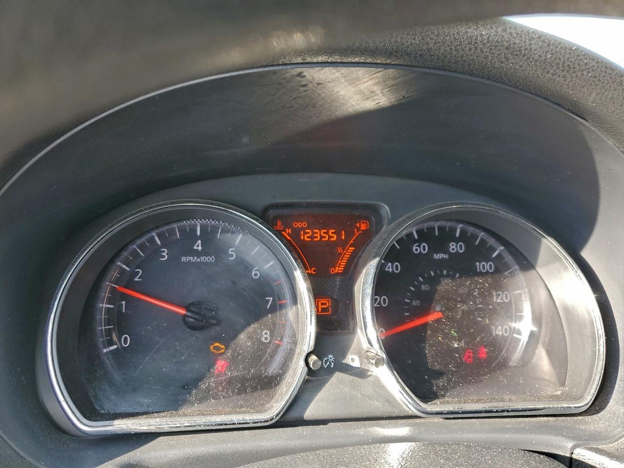 Nissan Versa S Image 10