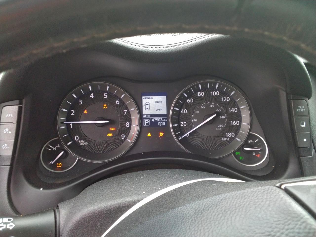 INFINITI Q70 3.7 Image 11