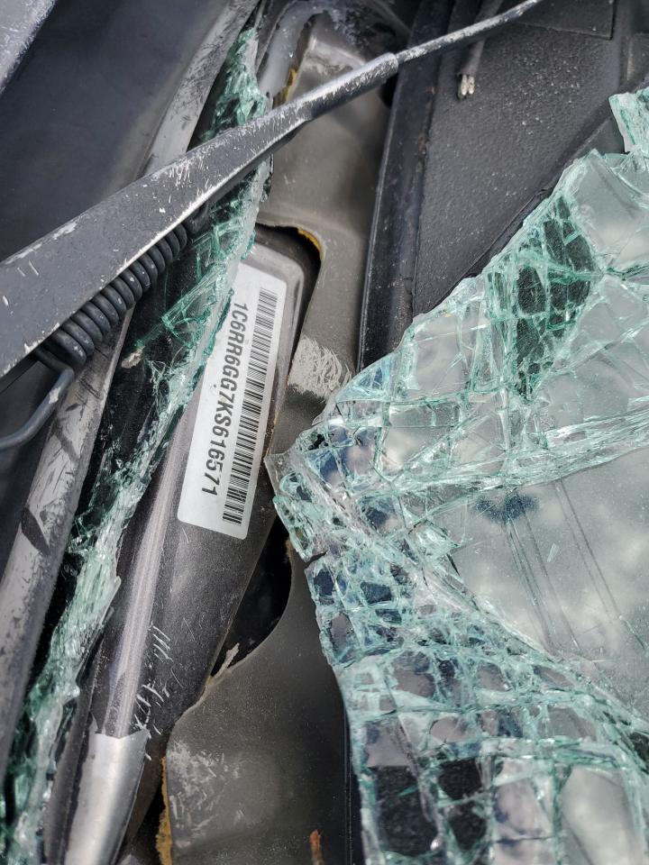 Ram 1500 Slt Image 4