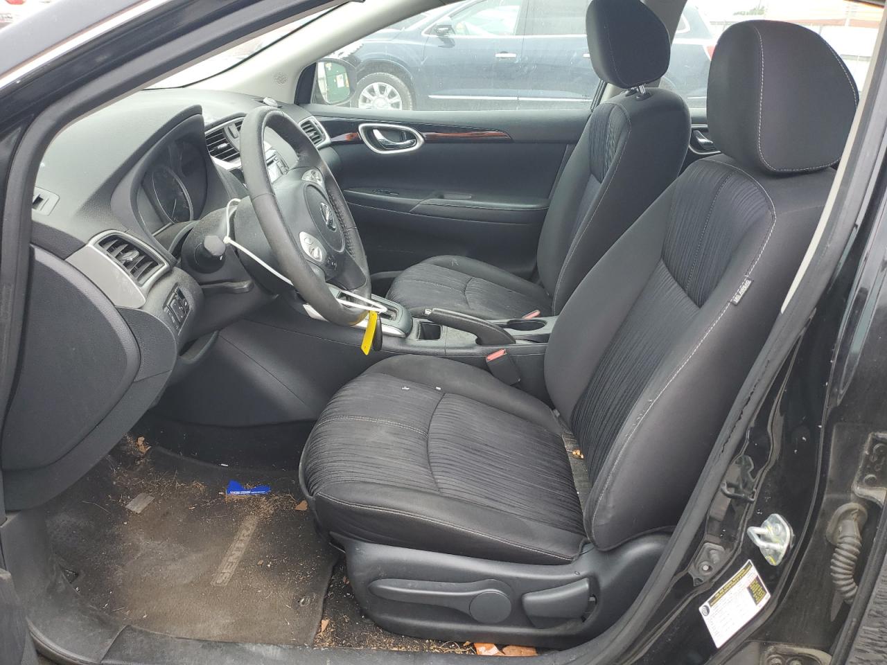 Nissan Sentra S Image 5