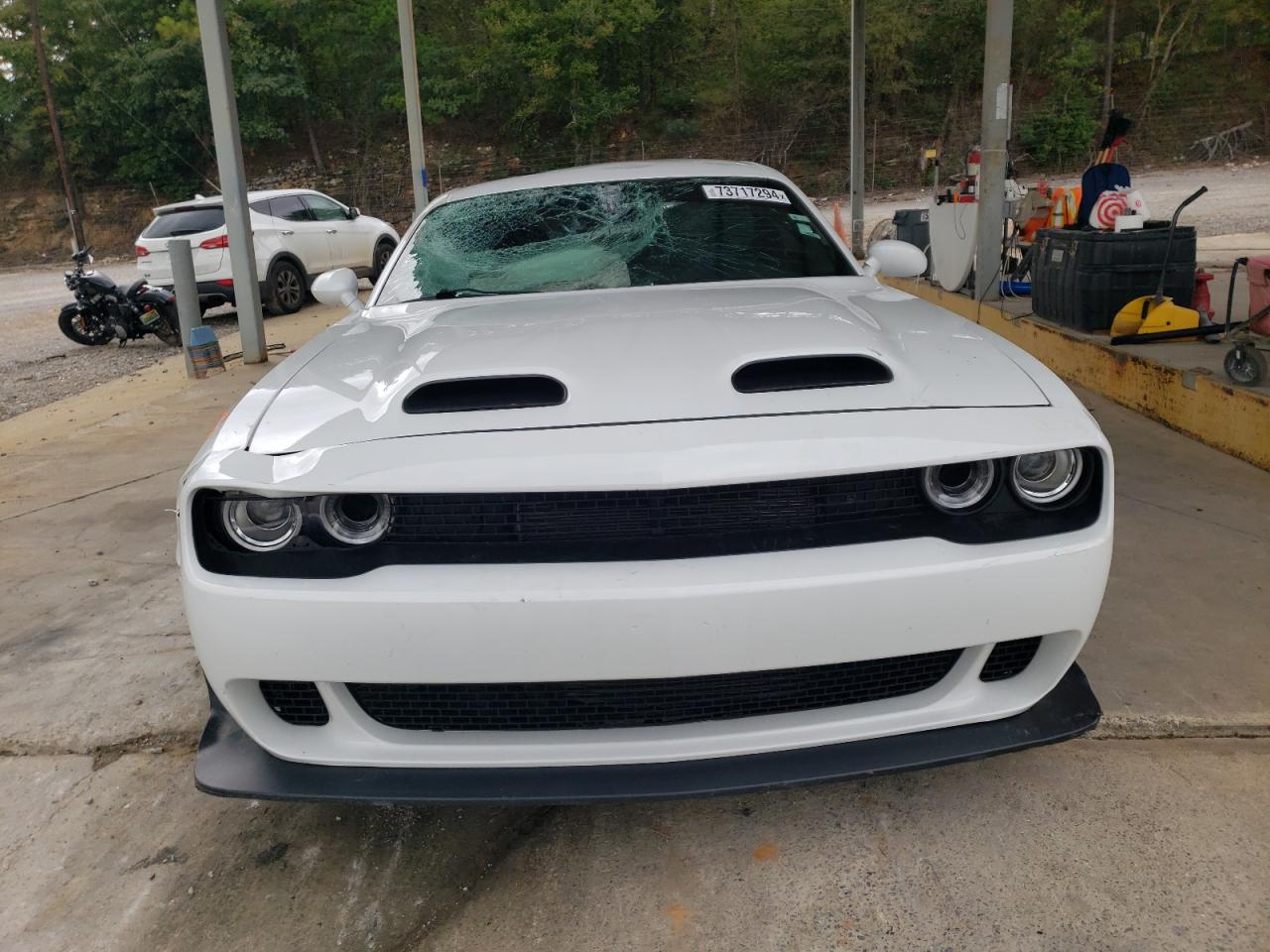 Dodge Challenger Srt Hellcat Image 12