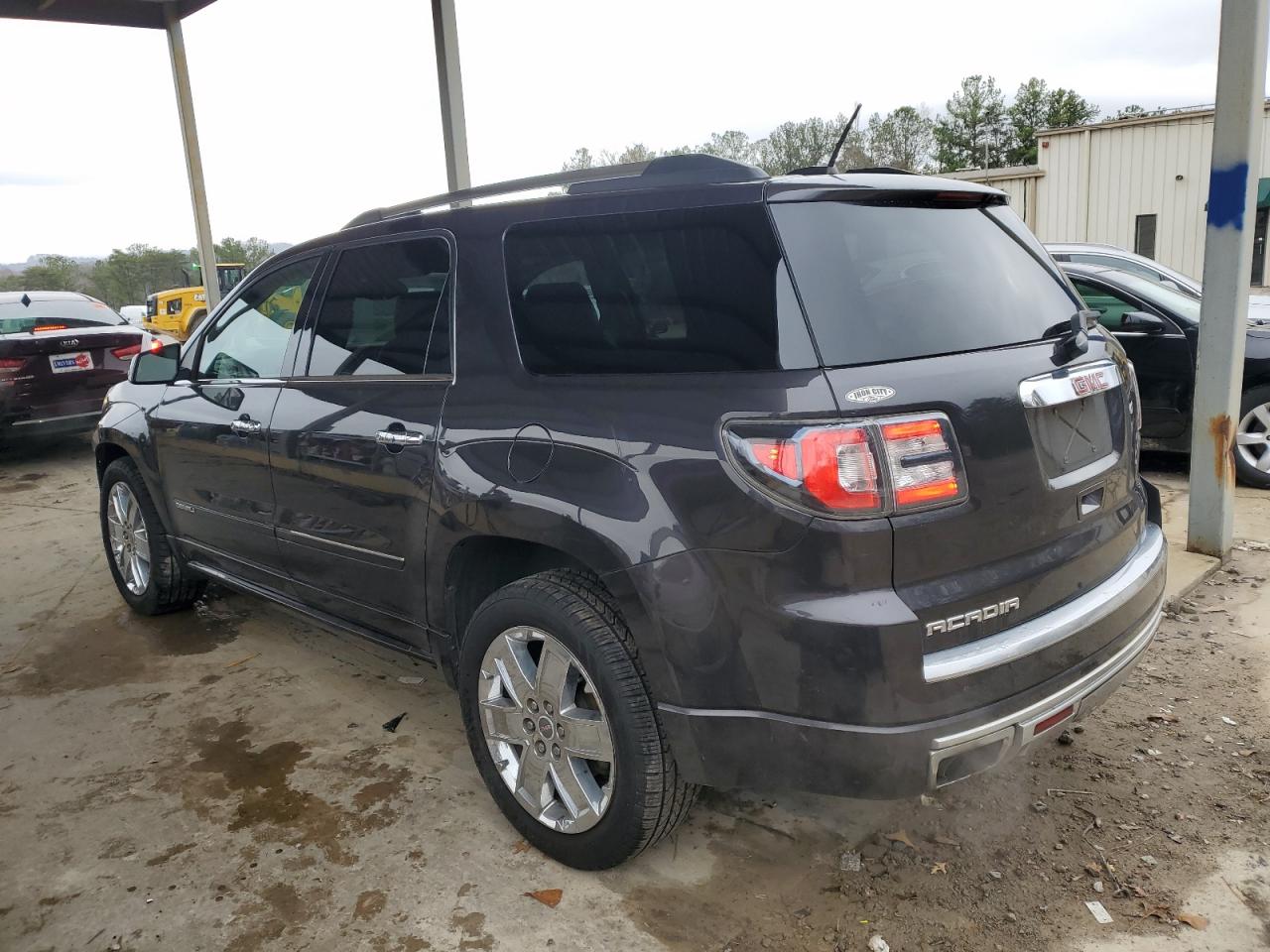 GMC Acadia Denali Image 4