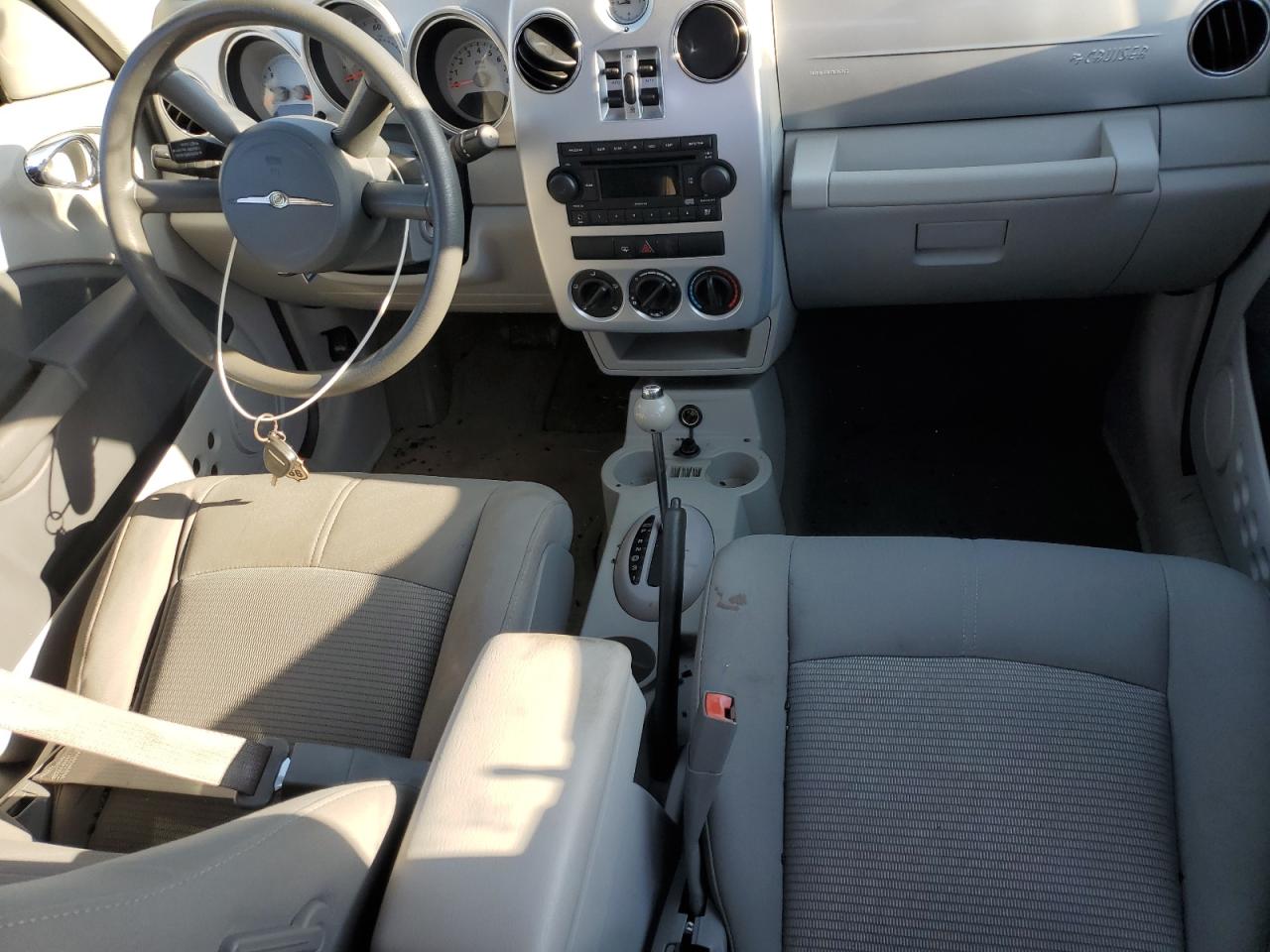 Chrysler PT Cruiser Touring Image 7