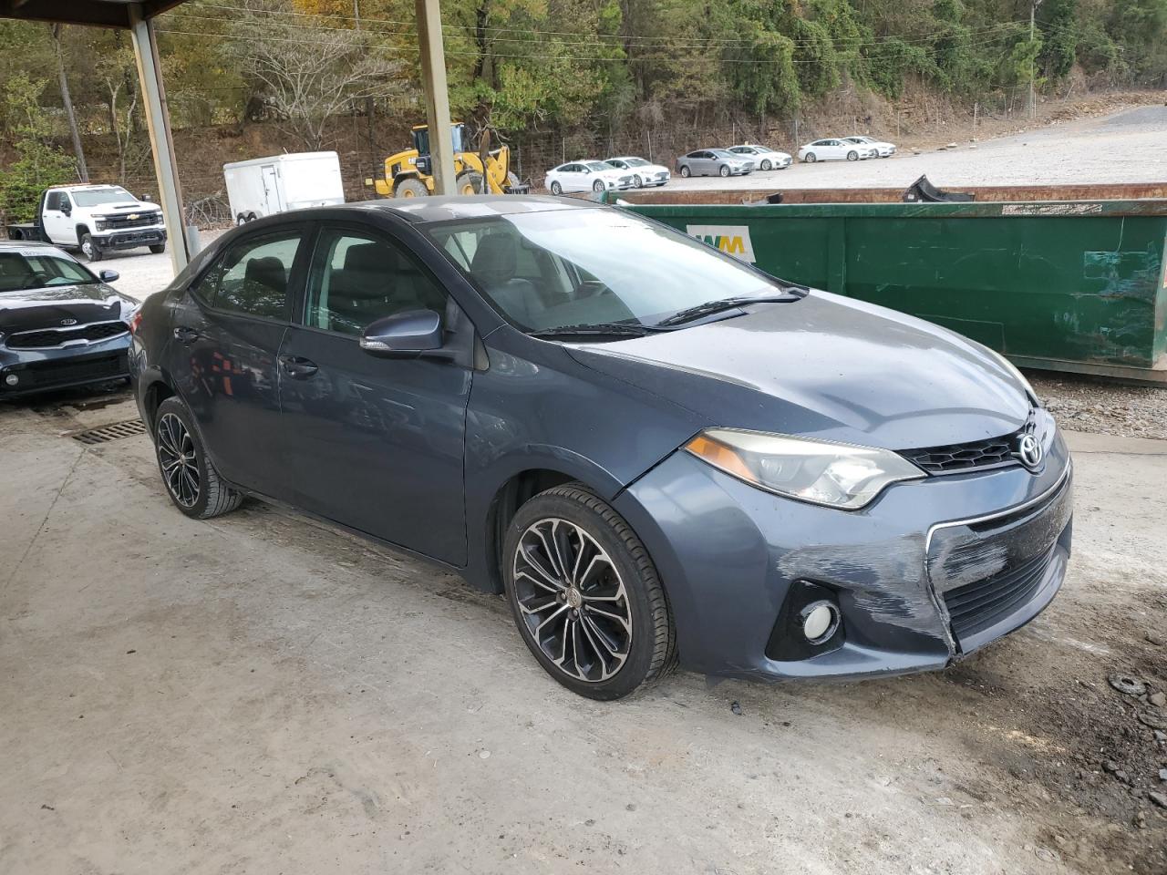 Toyota Corolla L Image 2