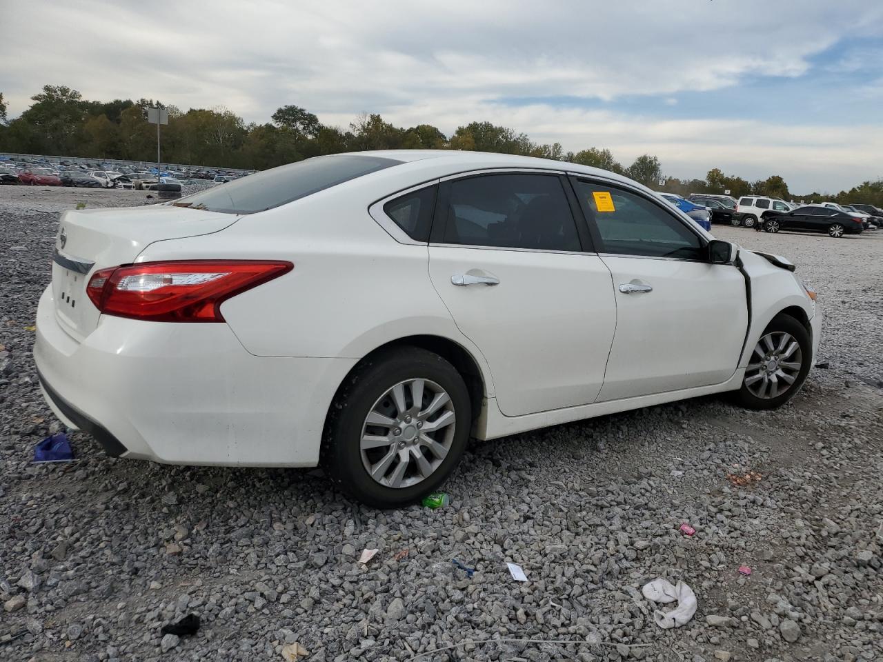 Nissan Altima 2.5 Image 9