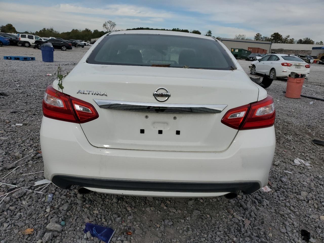 Nissan Altima 2.5 Image 2