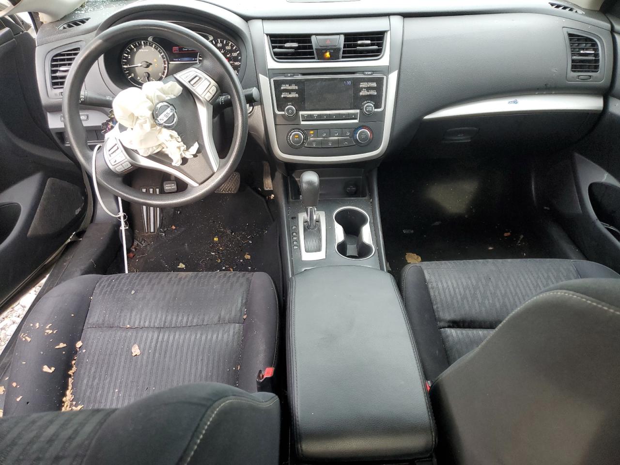 Nissan Altima 2.5 Image 7