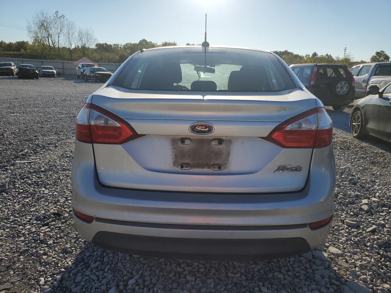 Ford Fiesta S Image 6