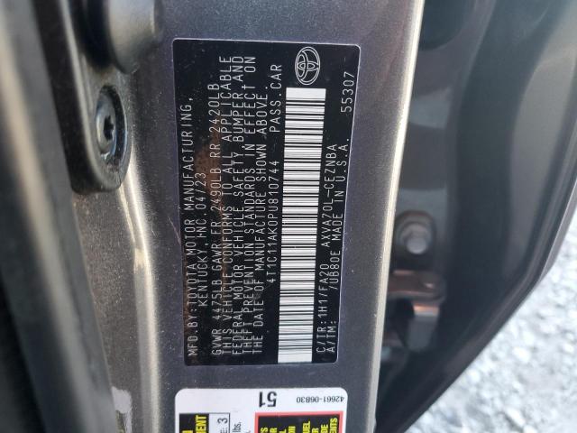 Toyota Camry Le Image 9