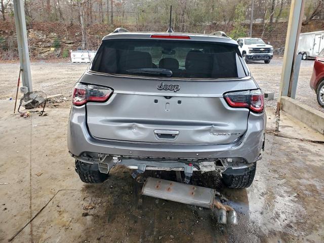 Jeep Compass Limited Image 2