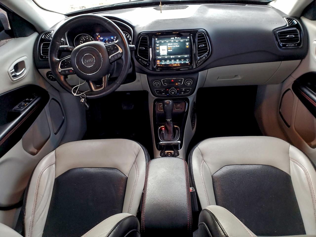 Jeep Compass Limited Image 8