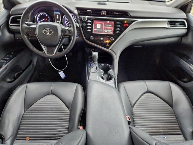 Toyota Camry L Image 8