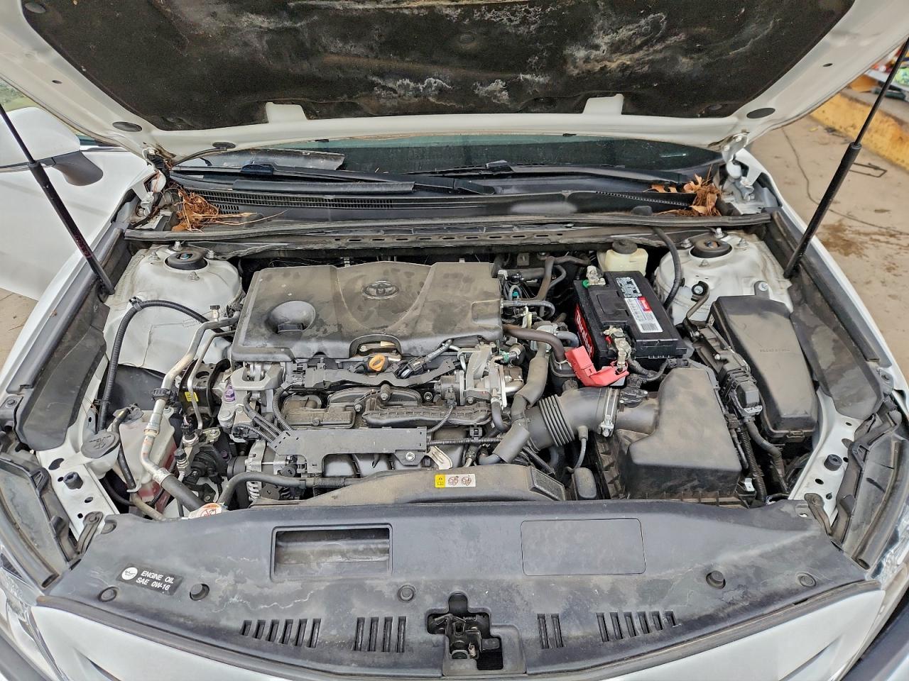 Toyota Camry L Image 7