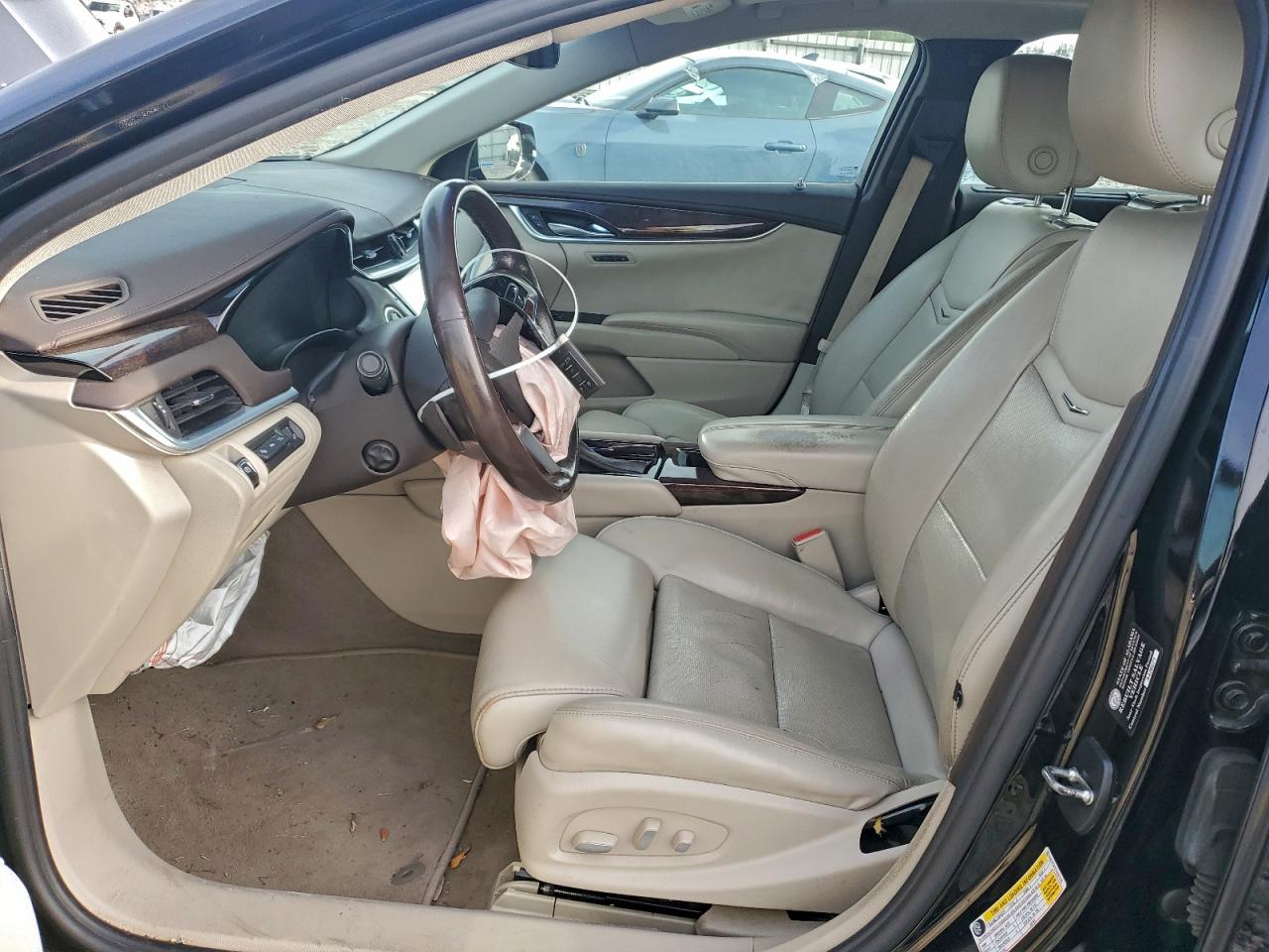 Cadillac XTS Premium Collection Image 4