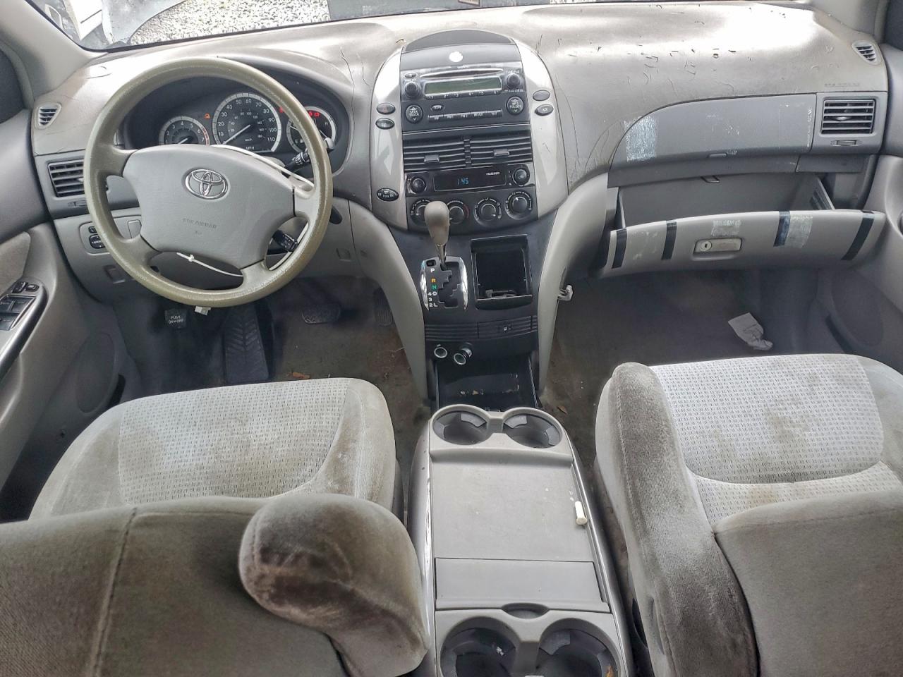 Toyota Sienna Ce Image 7