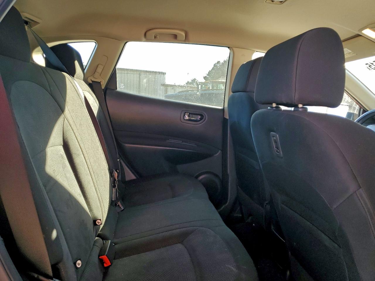 Nissan Rogue S Image 9