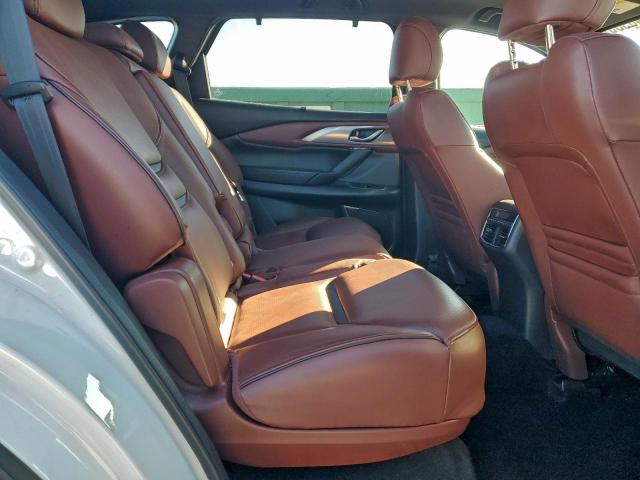 Mazda Cx Signature Image 8