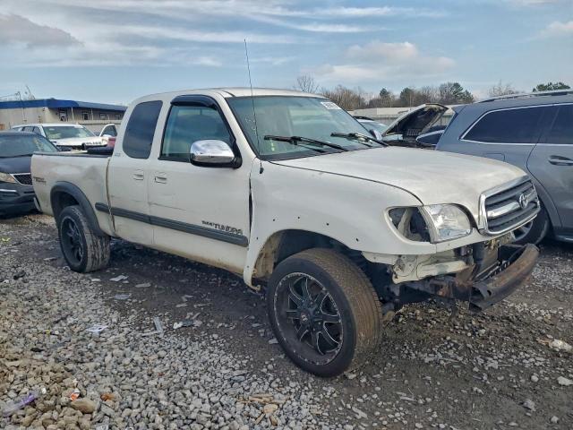 Toyota Tundra Access Cab Image 9