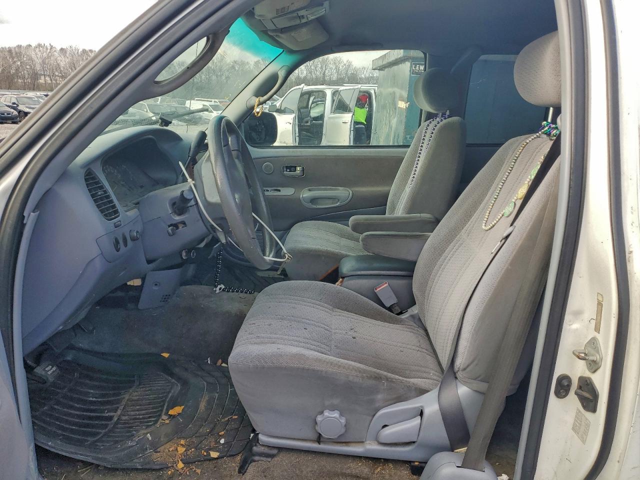 Toyota Tundra Access Cab Image 6