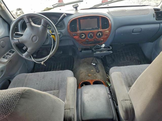 Toyota Tundra Access Cab Image 8