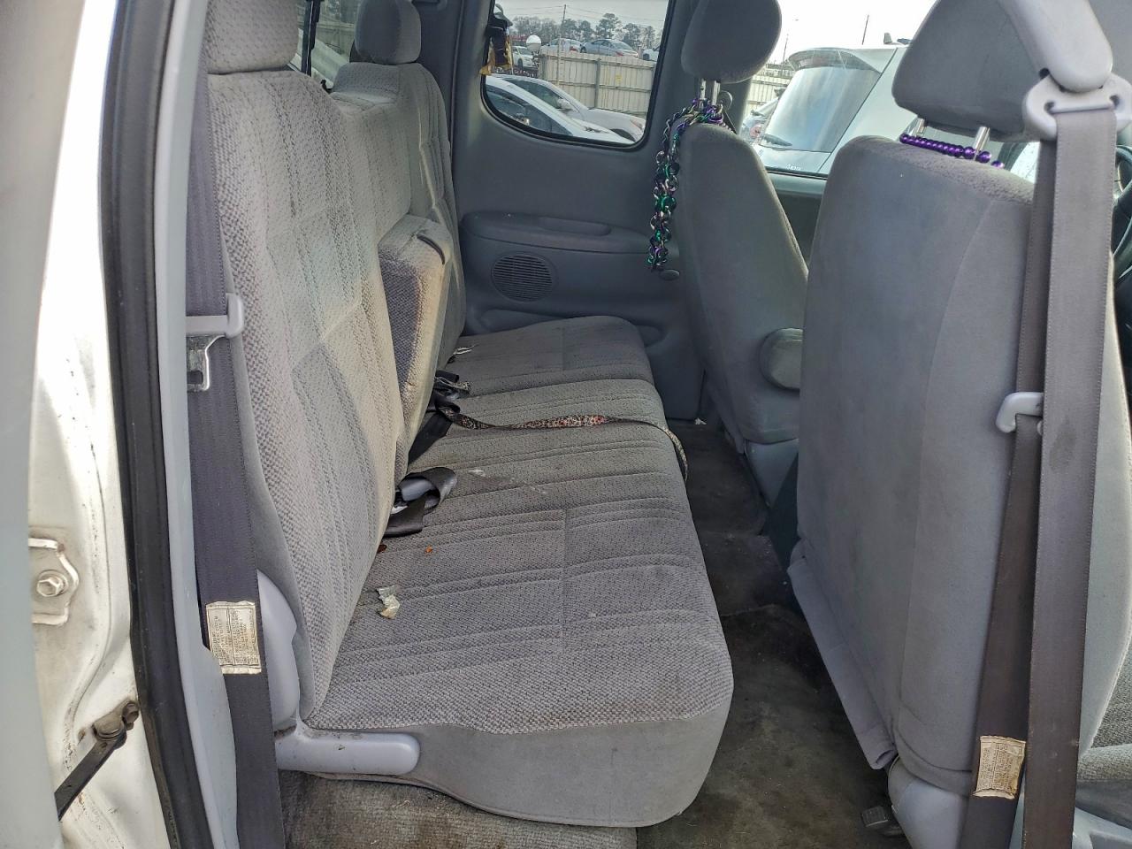 Toyota Tundra Access Cab Image 11