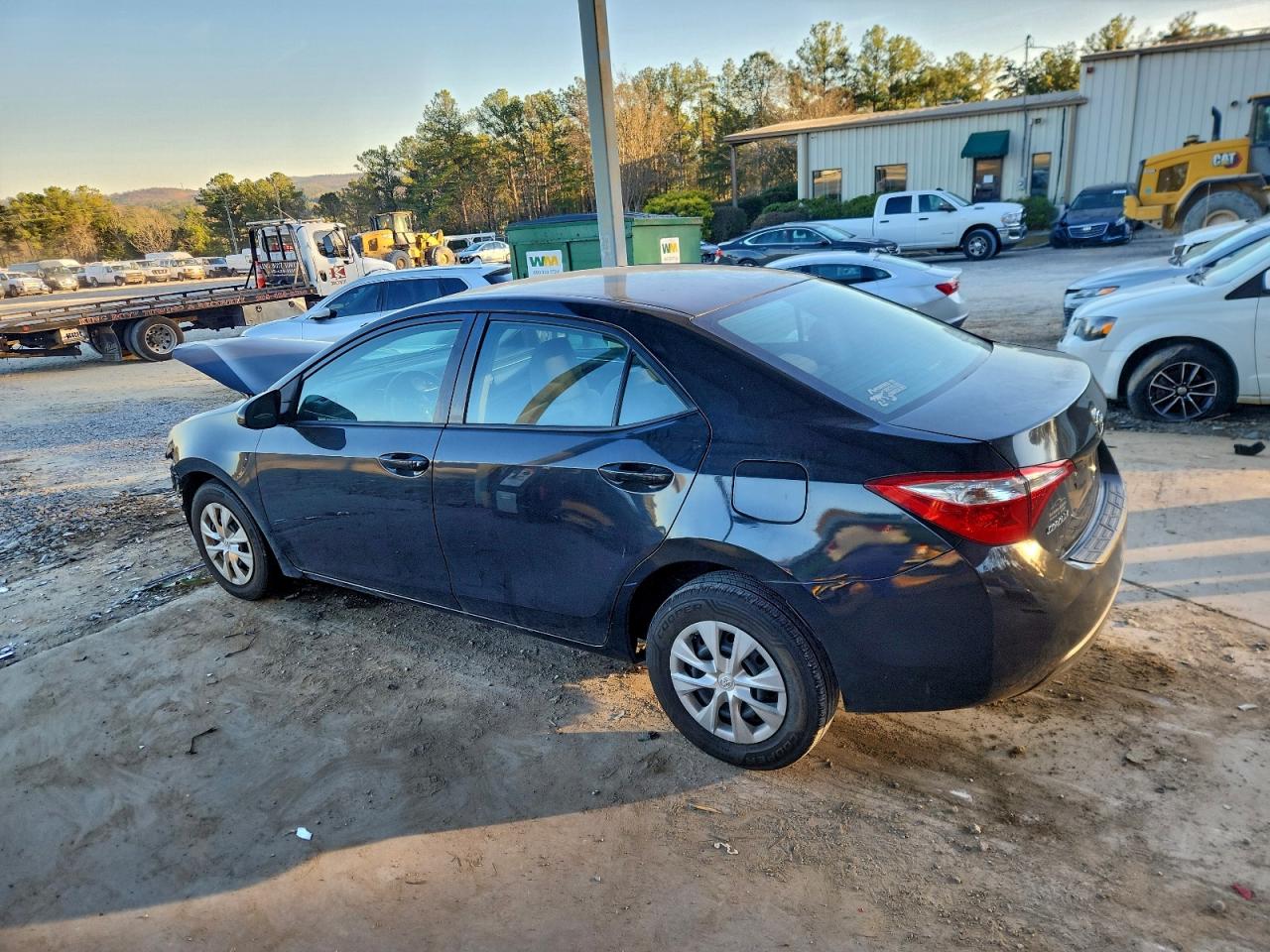 Toyota Corolla L Image 2