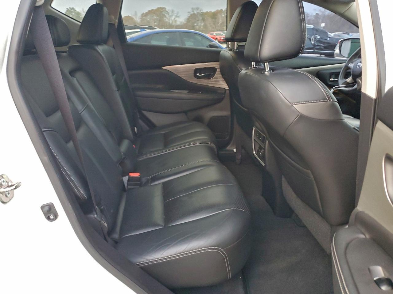 Nissan Murano S Image 10