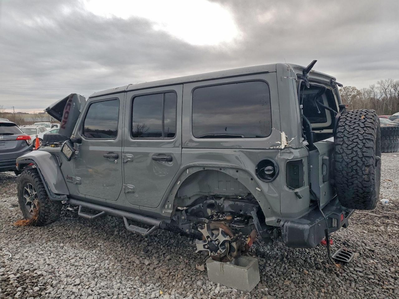 Jeep Wrangler Rubicon Image 11