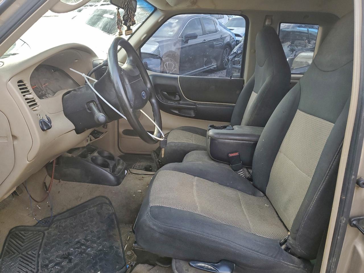 Ford Ranger Super Cab Image 6