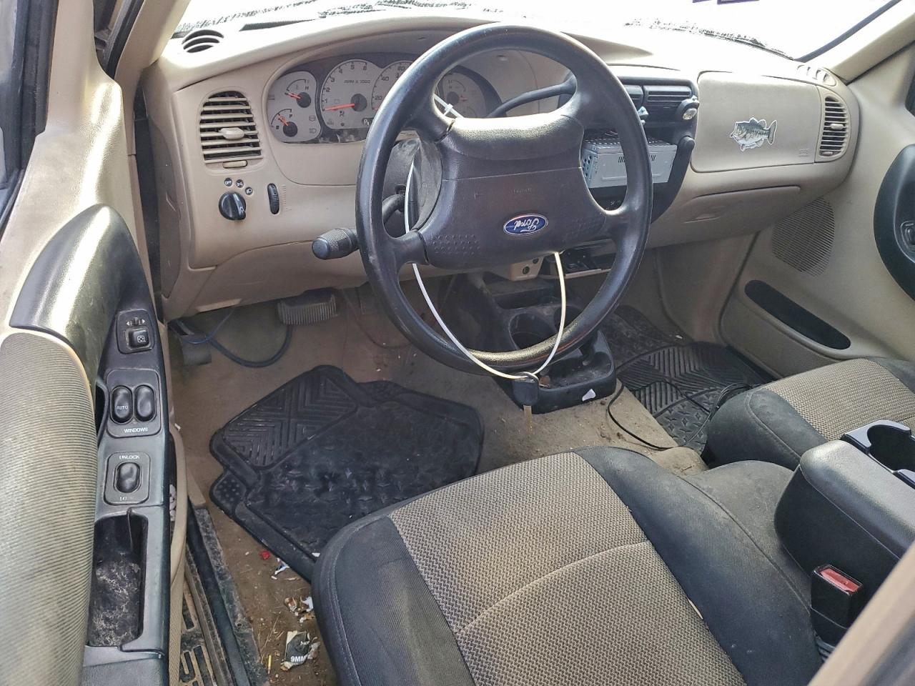 Ford Ranger Super Cab Image 10