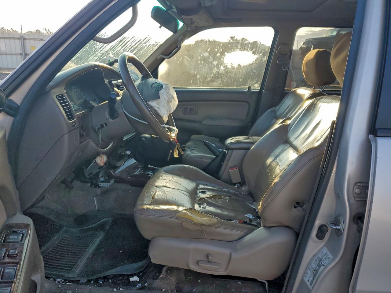 Toyota 4Runner Limited Image 12